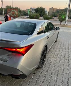 تويوتا أفالون